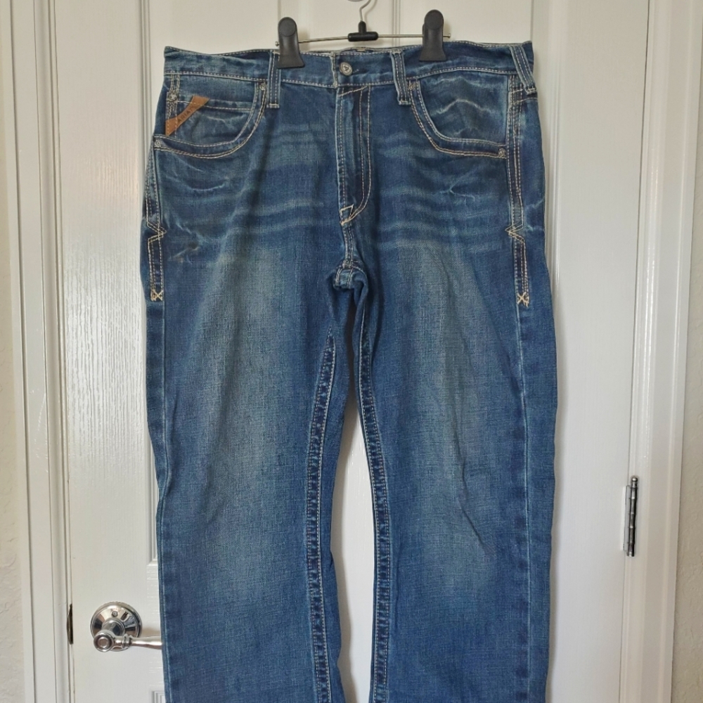 Ariat straight Leg 34x32